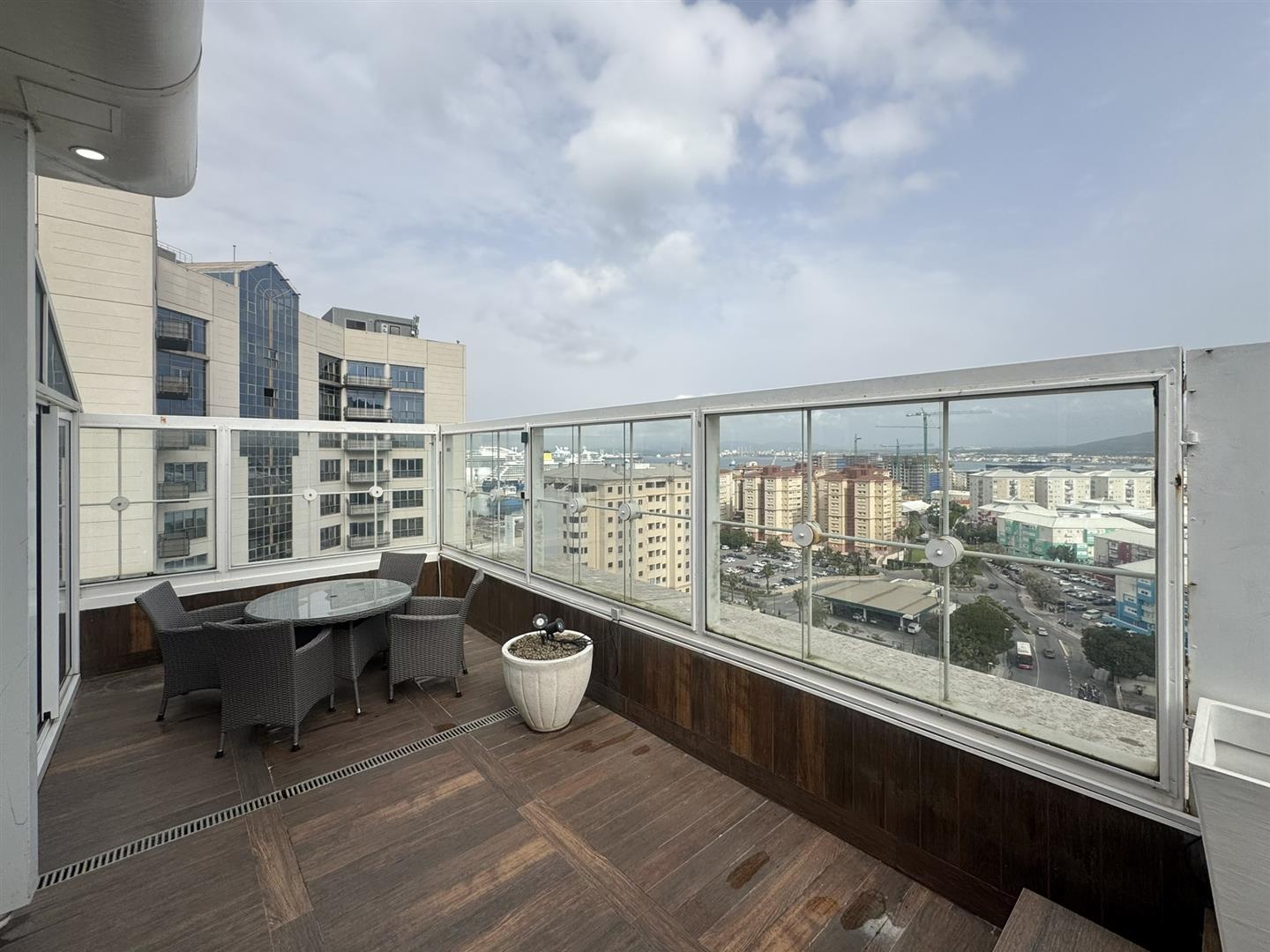 Image of Apartment - 3 Bedrooms - 2 Bathrooms for Sale in Eurotowers-Gibraltar, Image 5